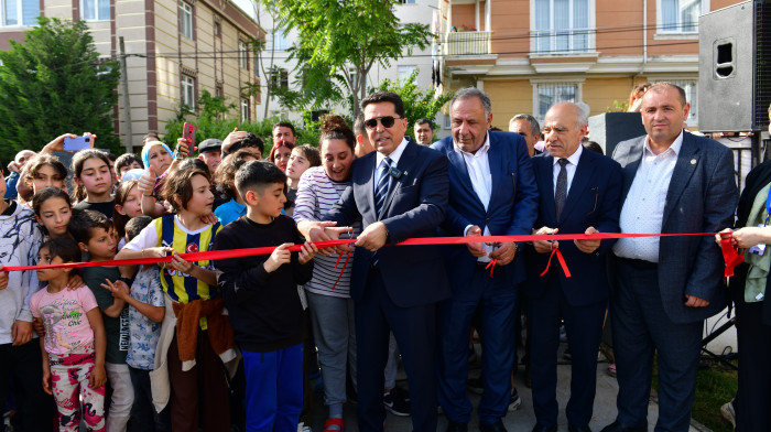 BAŞKAN ÖZER ESENYURT’A YENİ BİR PARK KAZANDIRDI