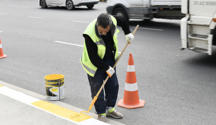 ESENYURT’TA REFÜJ VE KAVŞAKLAR YENİLİYOR 