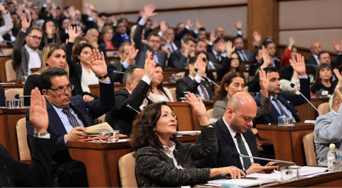 İBB MECLİSİ’NDE YENİ GÖREVLENDİRMELER BELLİ OLDU 