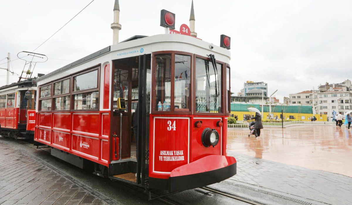 İSTİKLAL CADDESİNE BATARYALI TRAMVAY GELİYOR  